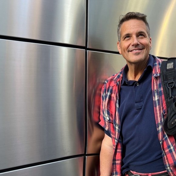 Meet your Posher, Jeff - Picture 2 of 4